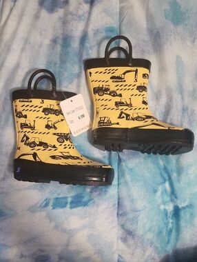 Yellow and Black Construction Print Kids Rain Boots